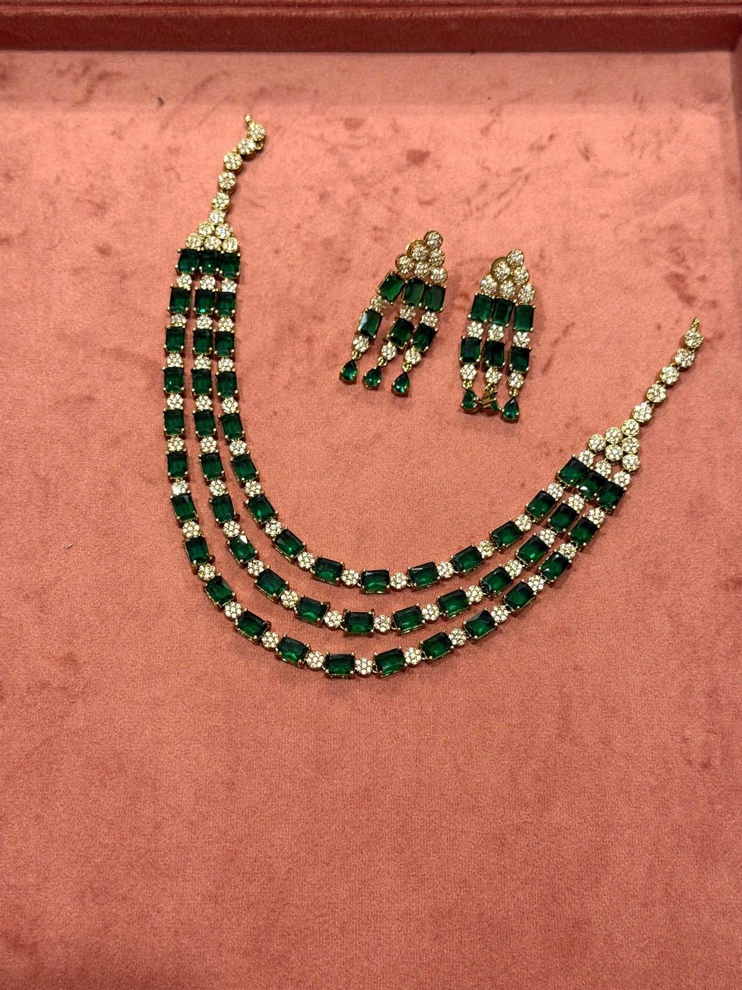 Three Layer Set