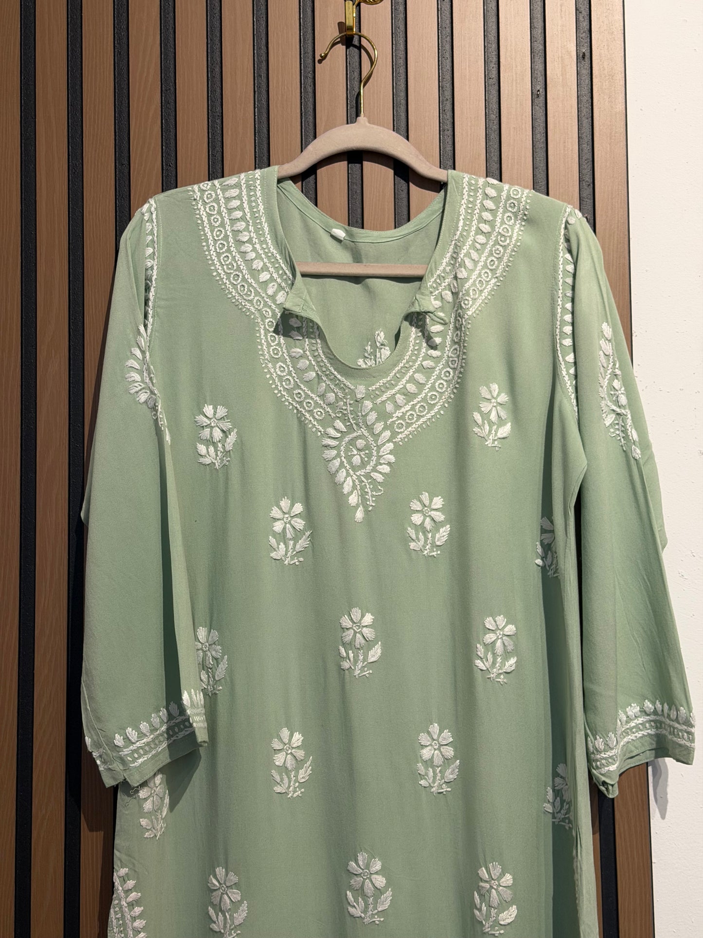 PISTA CHIKANKARI KURTI