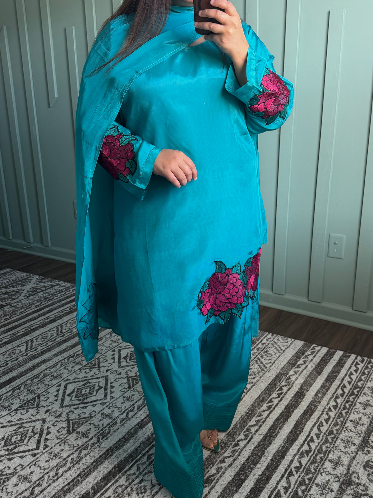 Silk Embroidered Farshi Set