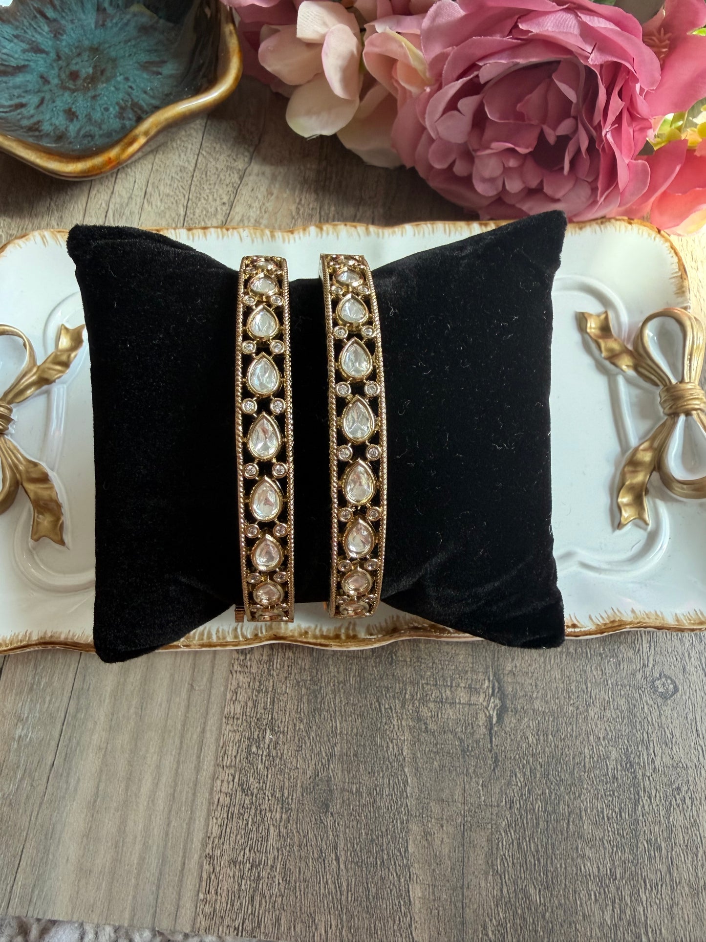 MOISSANITE BANGLE