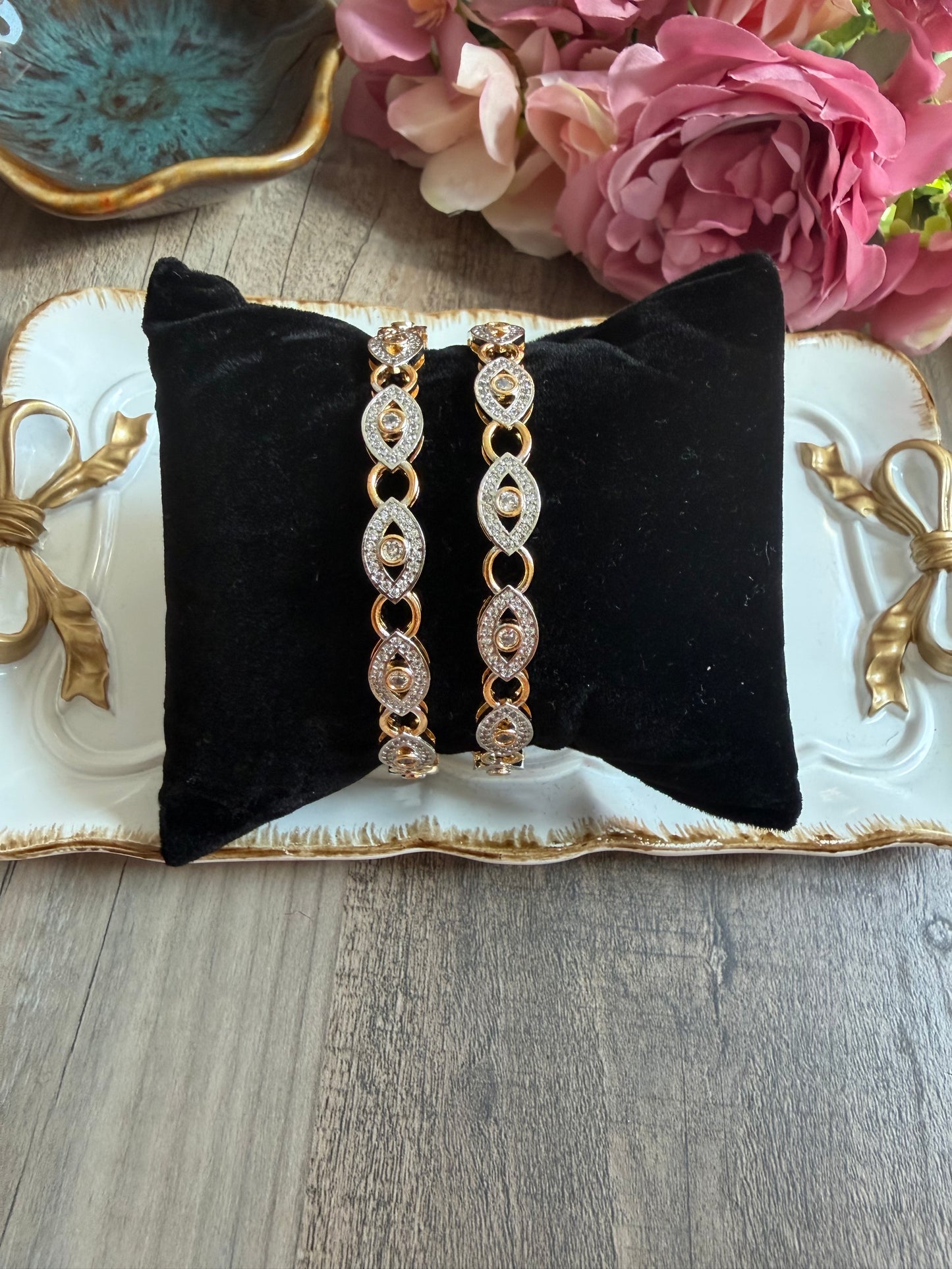 AD GOLD BANGLE