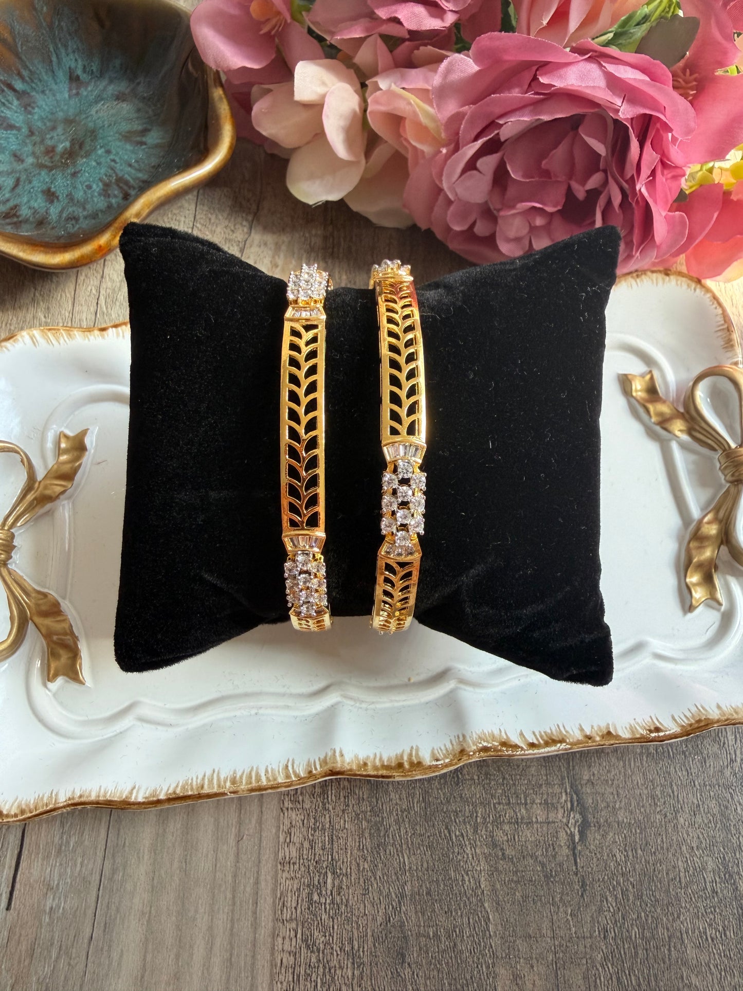 AD GOLD BANGLE