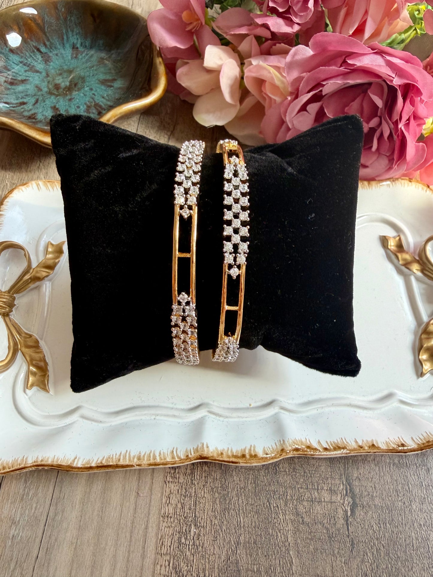 AD GOLD BANGLE