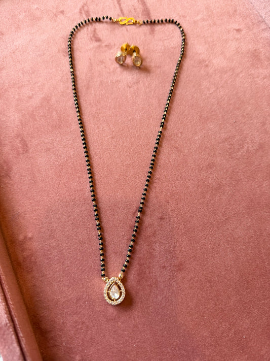 MANGALSUTRA WITH EARRINGS SHORT