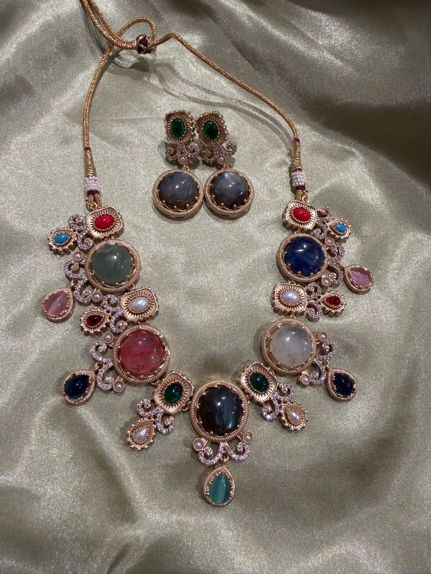 DESIGNER NECKLACE