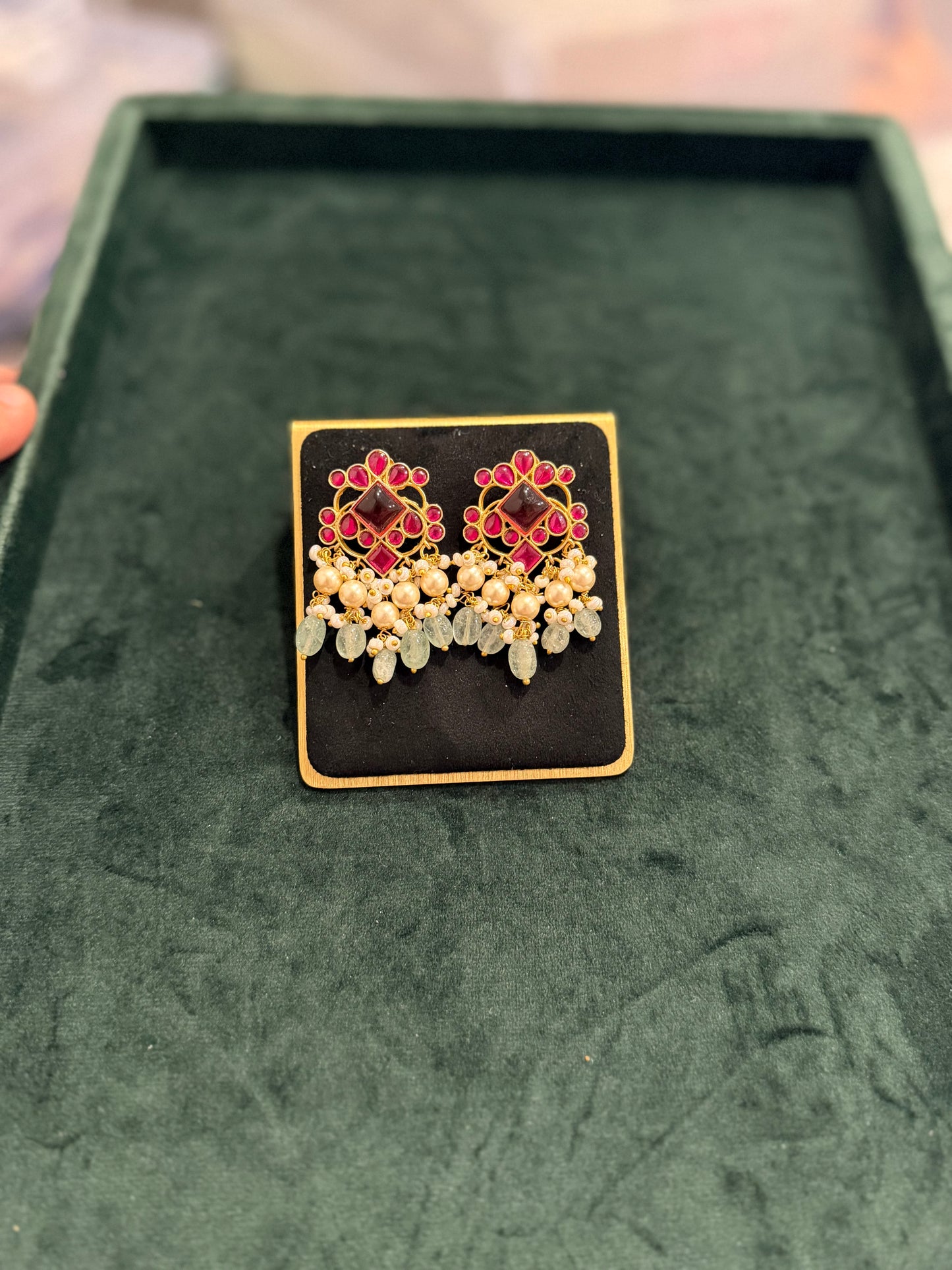 JADAU KUNDAN STUDS