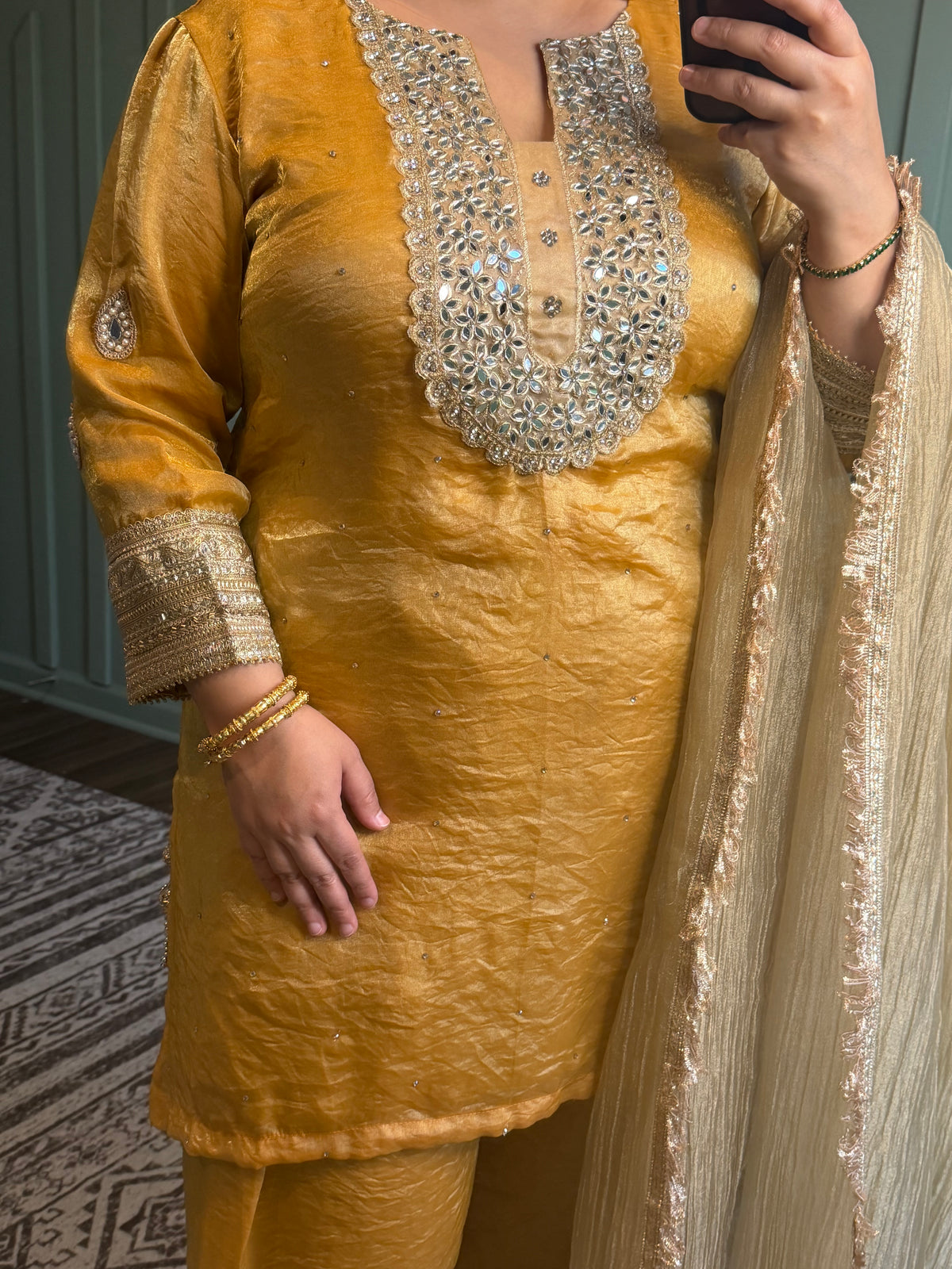 Crush Silk Mirror Three Piece