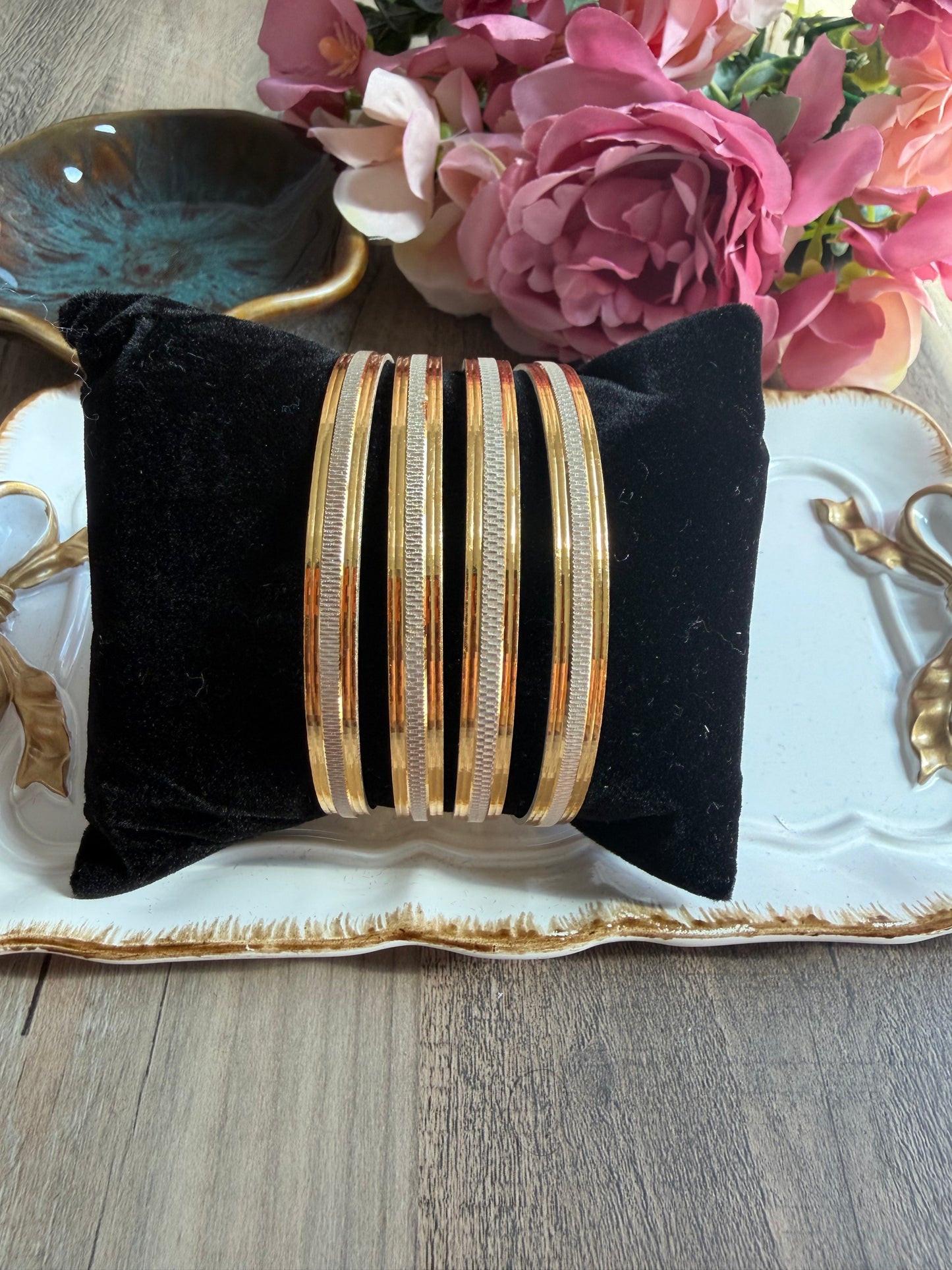 Set Of 4 Bangles