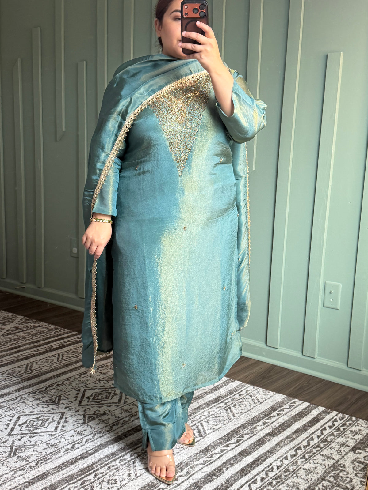 SHIMMER SEQUENCE THREE PIECE