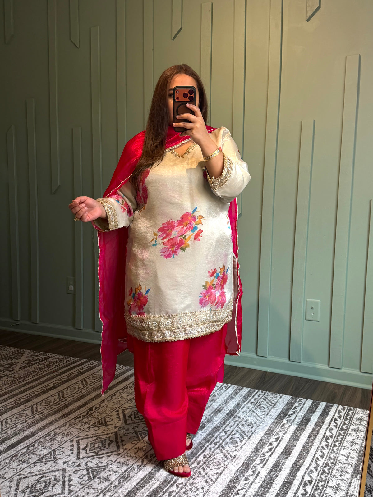 Rani Sheesha Farshi Salwar