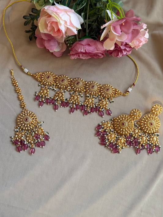 GOLD PLATED NECKLACE