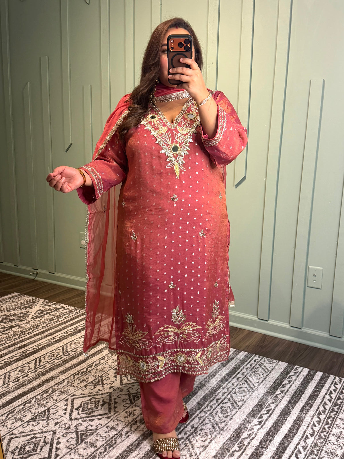 Shimmer Zari Mirror Gotta Hand Embroidered Suit