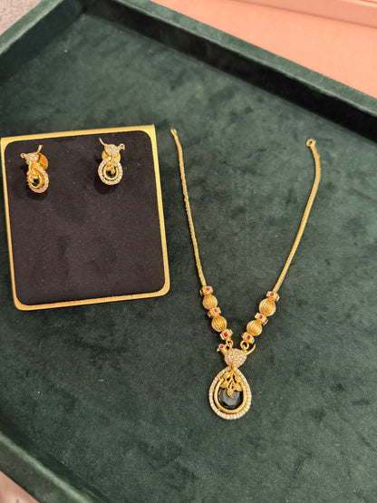 AD NECKLACE