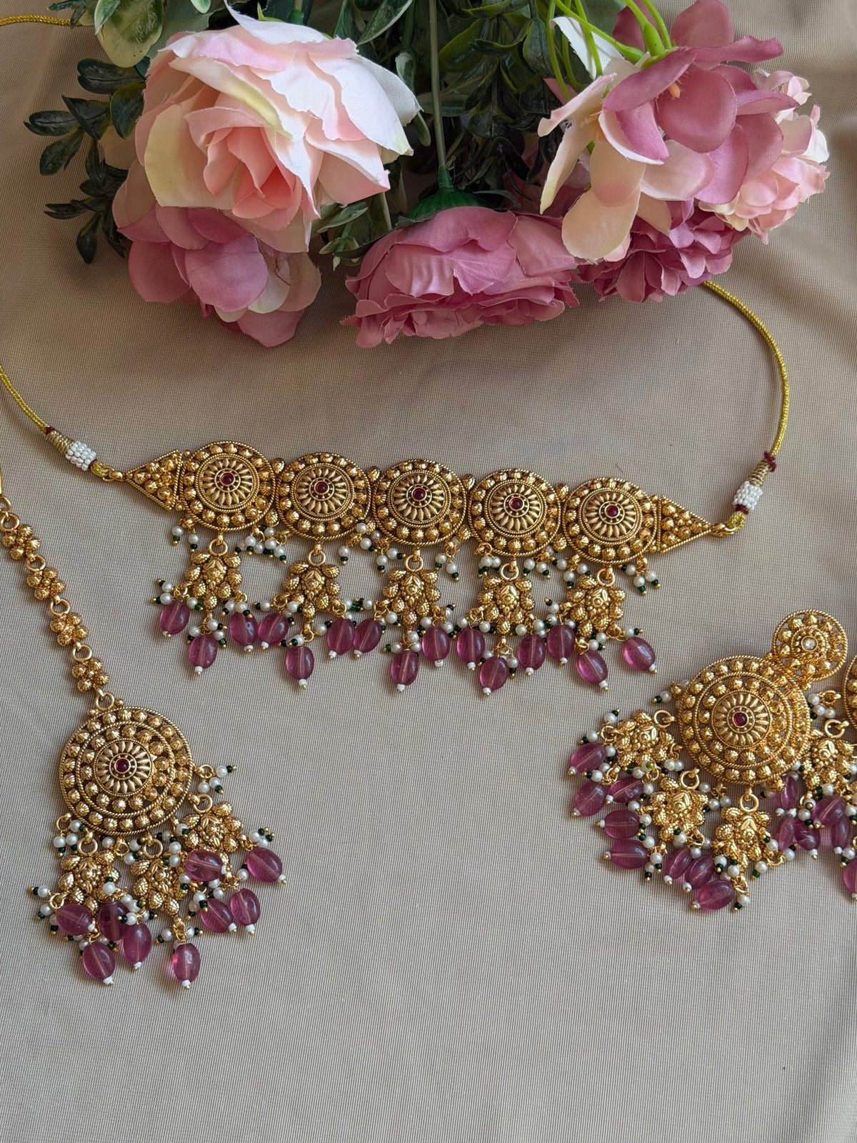 GOLD PLATED NECKLACE