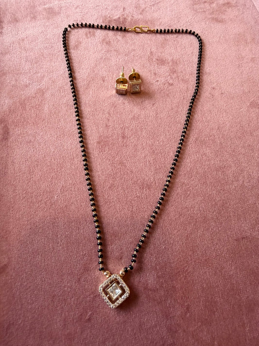 MANGALSUTRA WITH EARRINGS SHORT