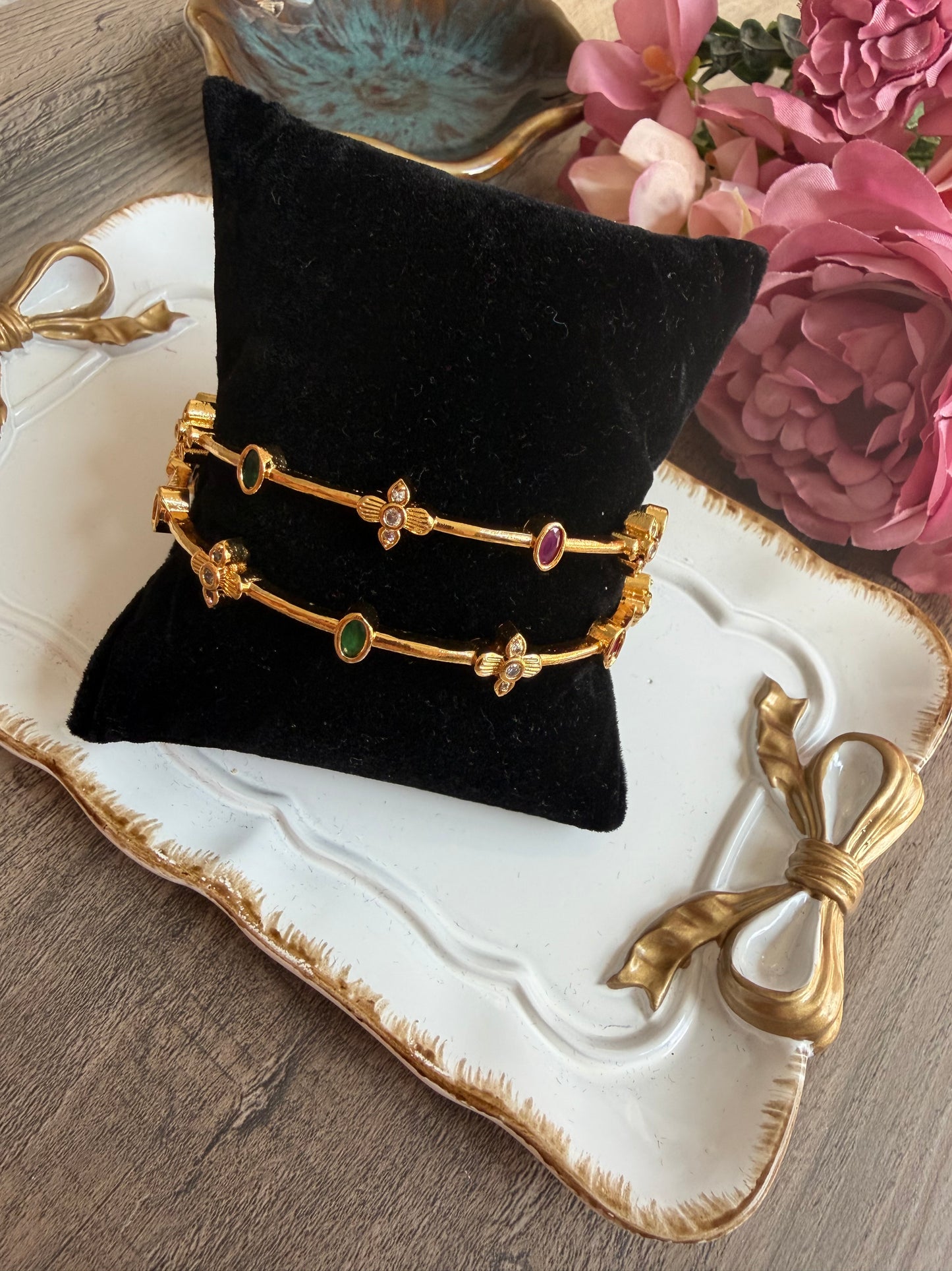 JADAU BANGLES