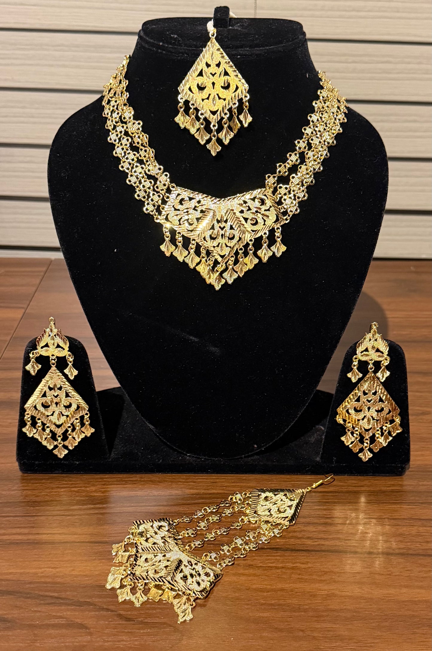TRADITIONAL JADAU SET
