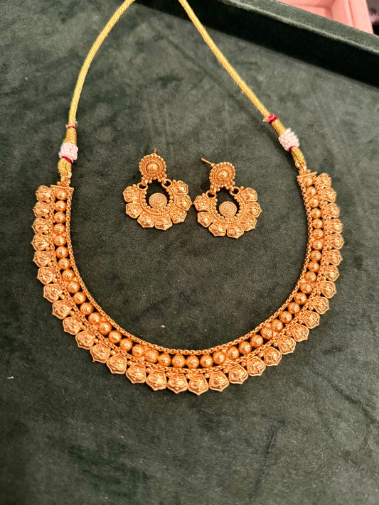 GOLD SET