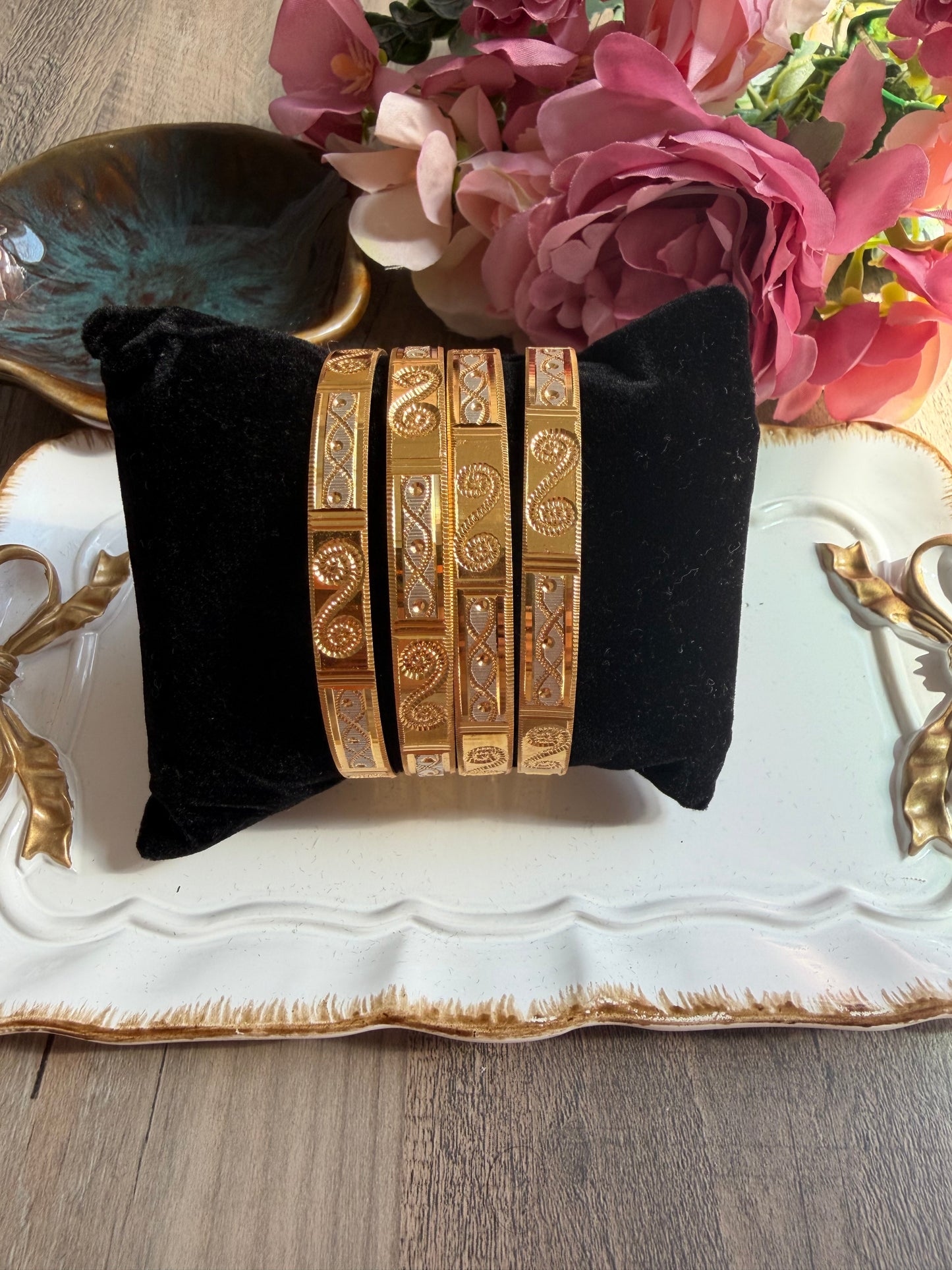 Bangle Set Of 4