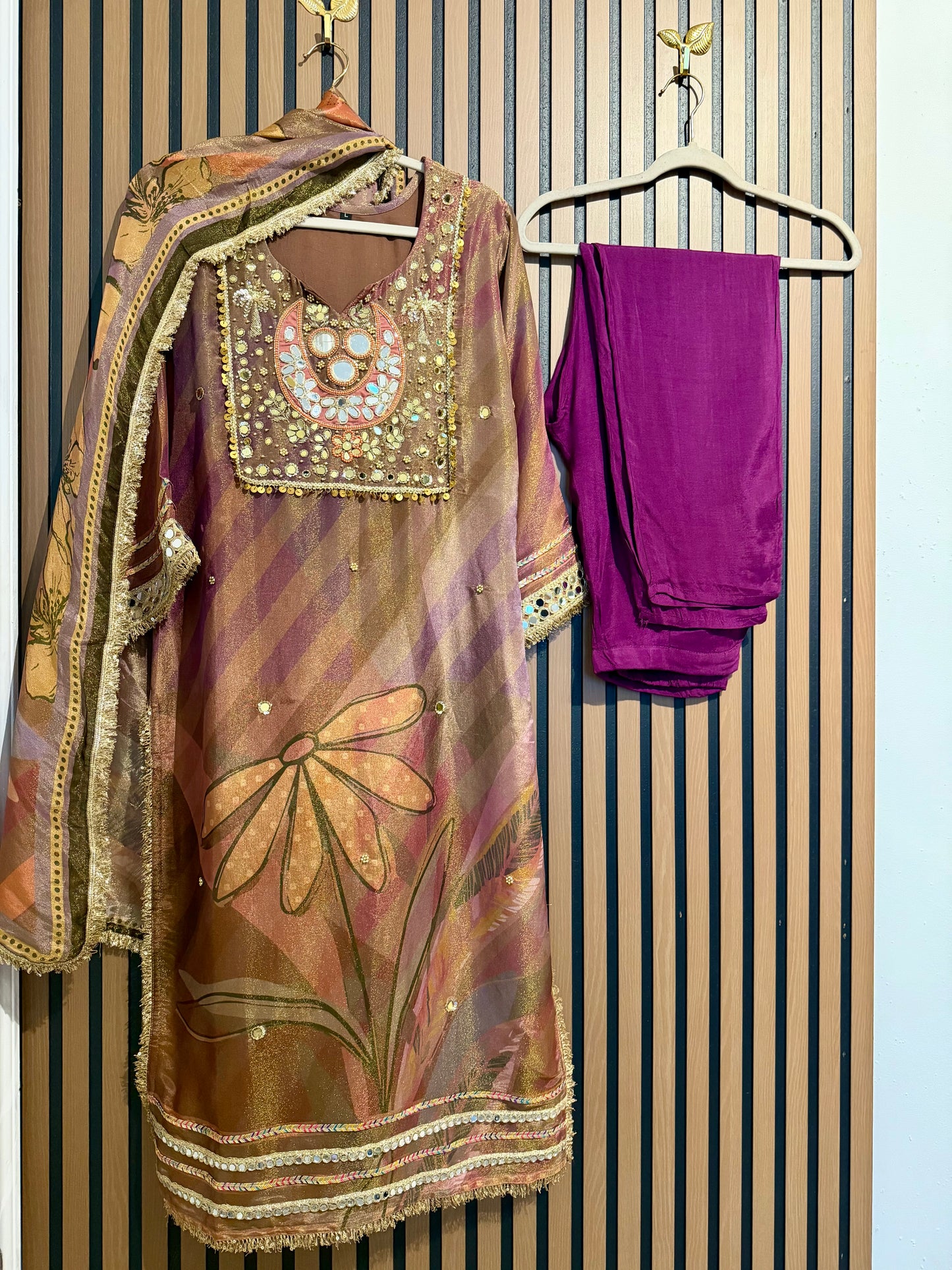 Naina Shimmer Suit