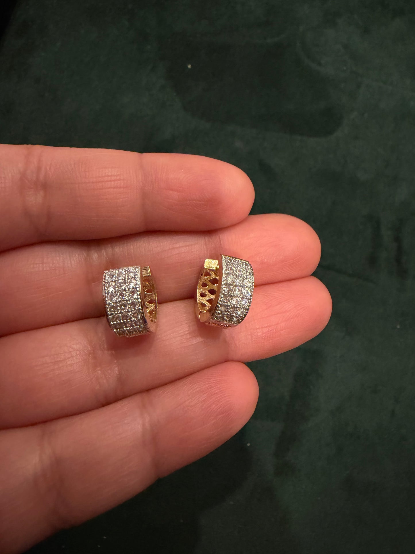 SMALL AD HOOPS