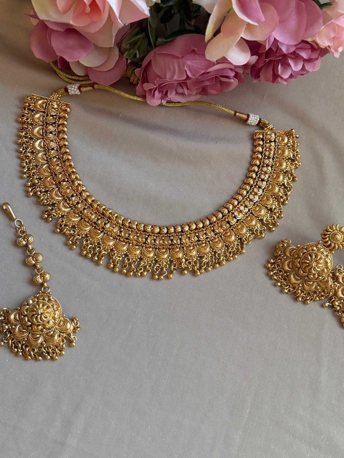 GOLD PLATED NECKLACE
