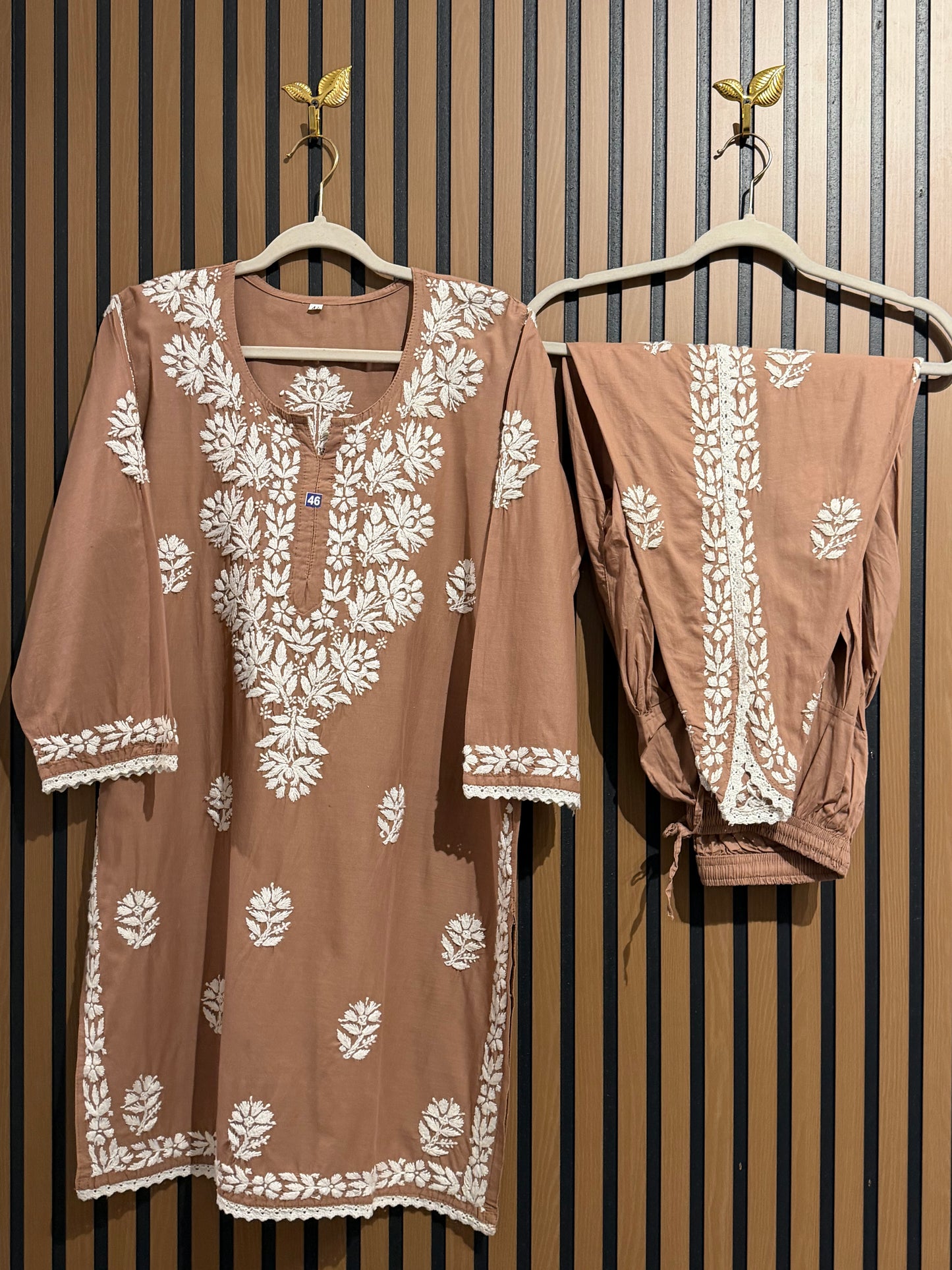BROWN CHIKANKARI SET WITH TULIP