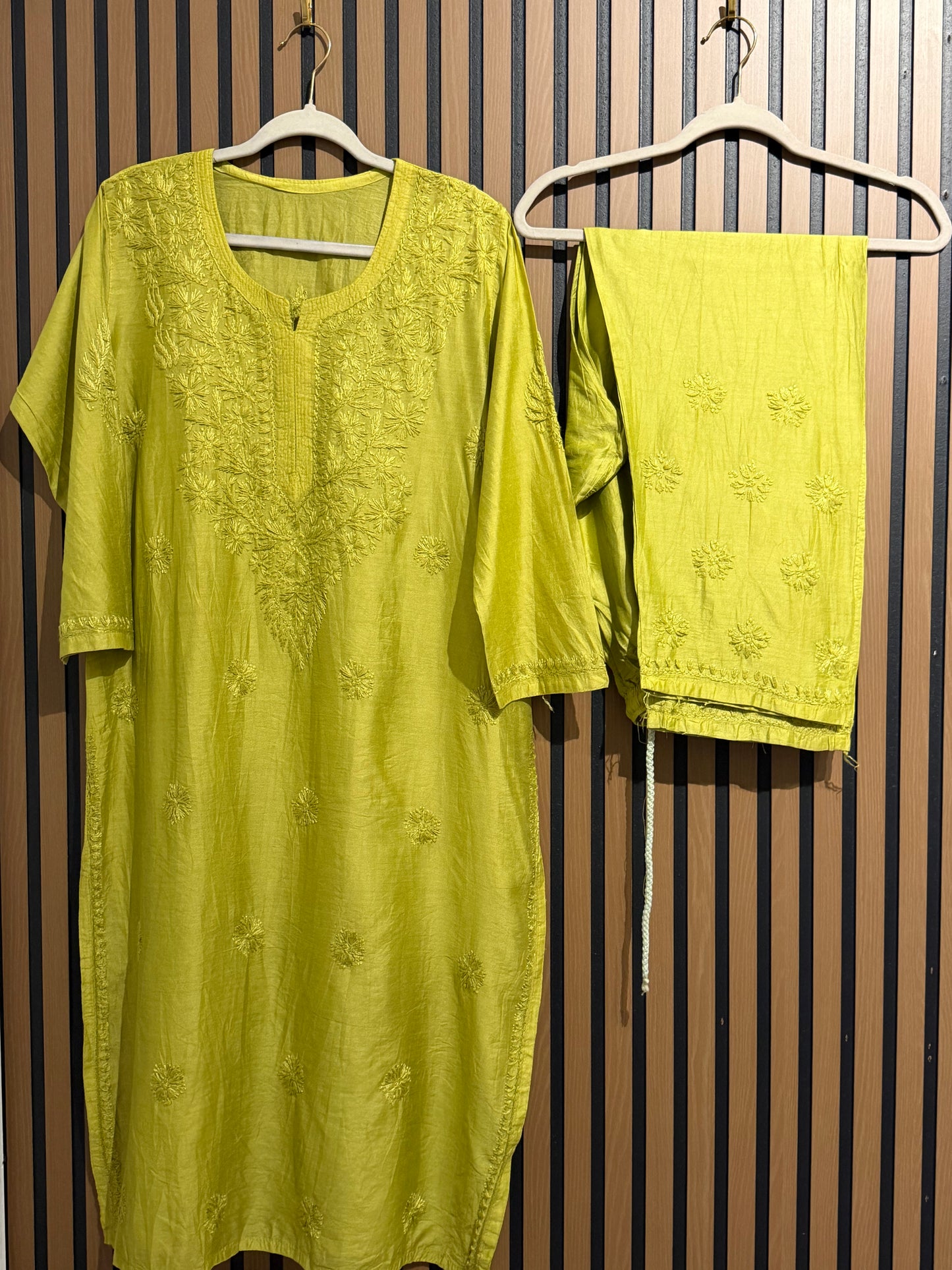 MUL CHANDERI CHIKANARI SET