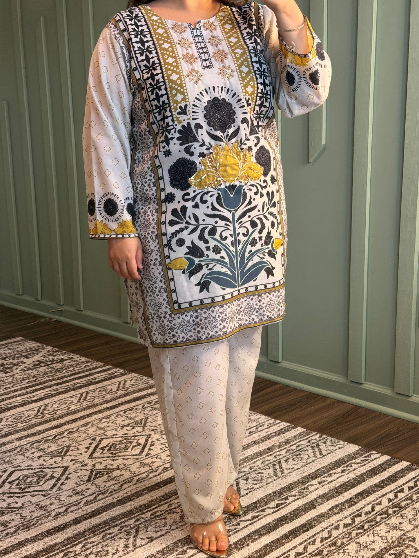 LINEN HANDWORK CO-ORD