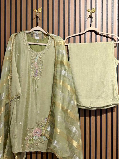 SHIMMER CHINON THREE PIECE