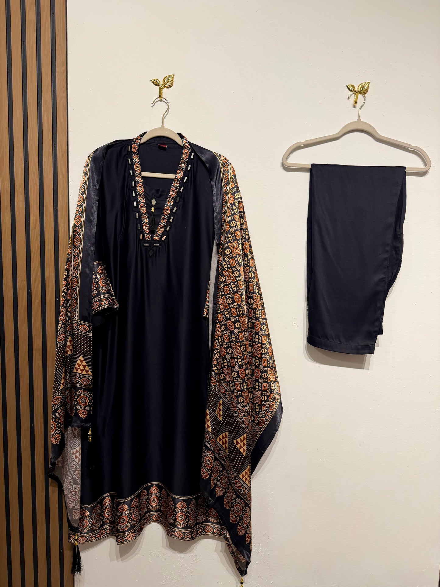 AJRAK GAJJI SILK SUIT