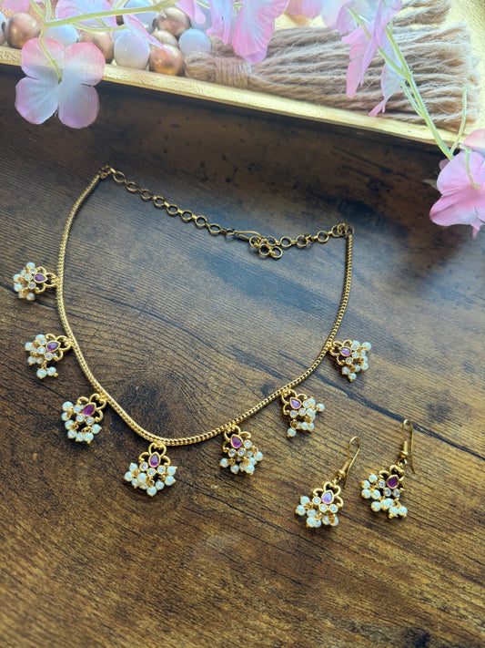 Sleek Pearl Set