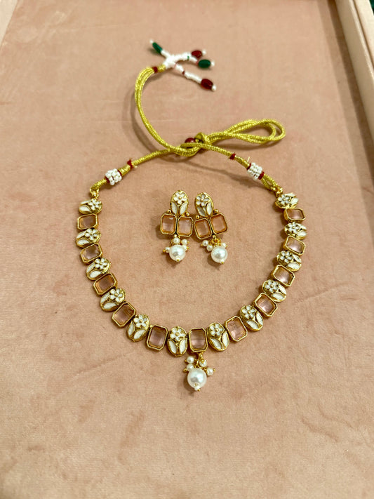 AD NECKLACE
