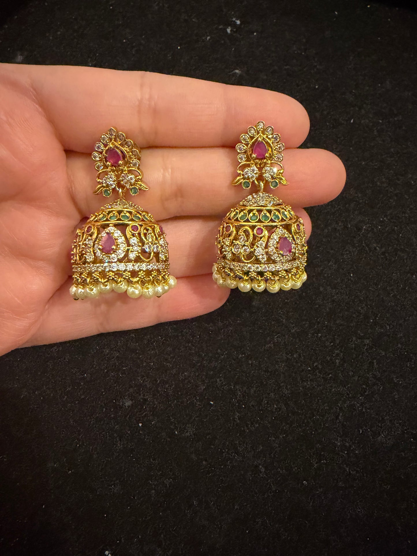 JHUMKI
