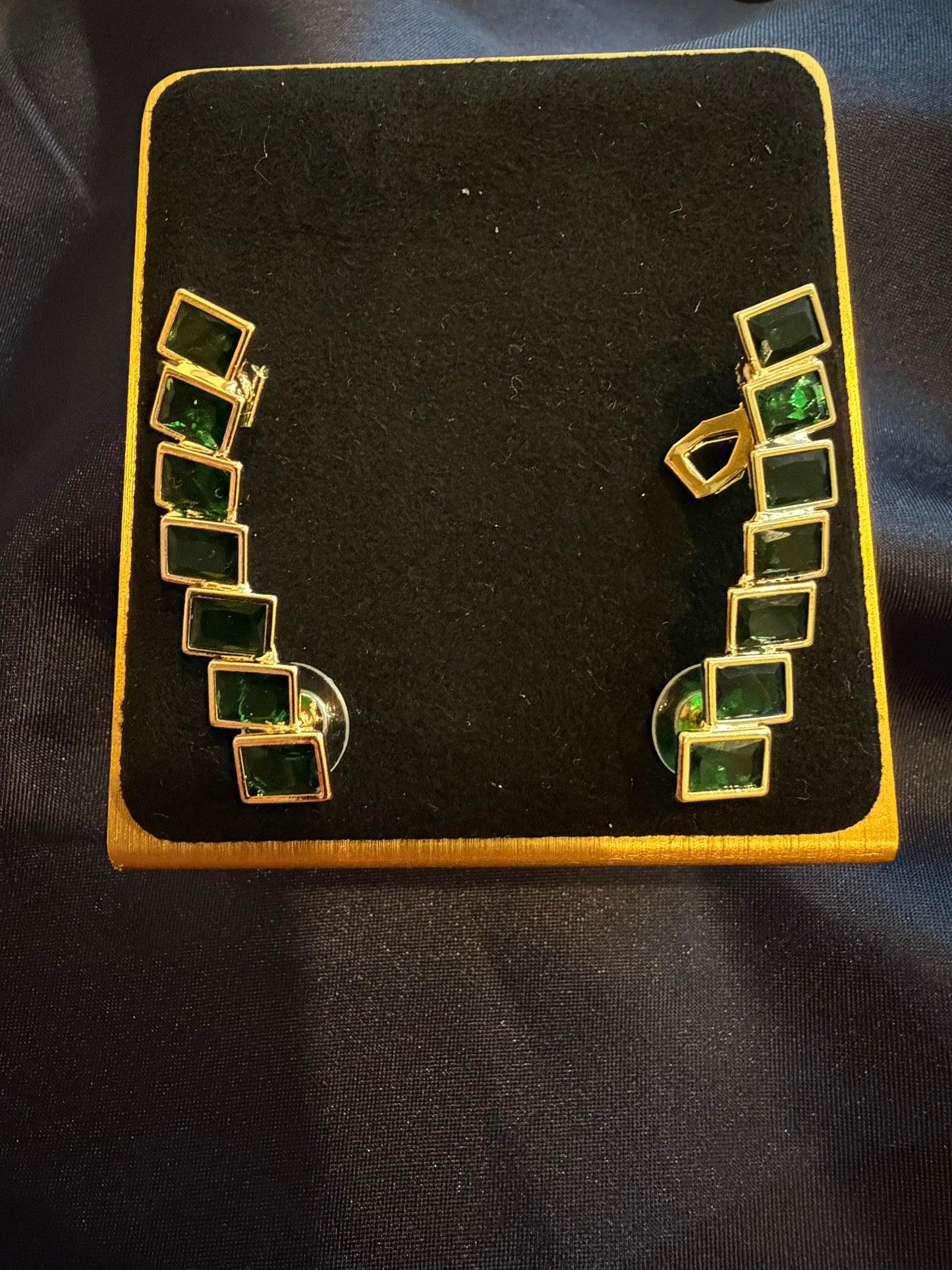 SOLITAIRE EARRCUFFS