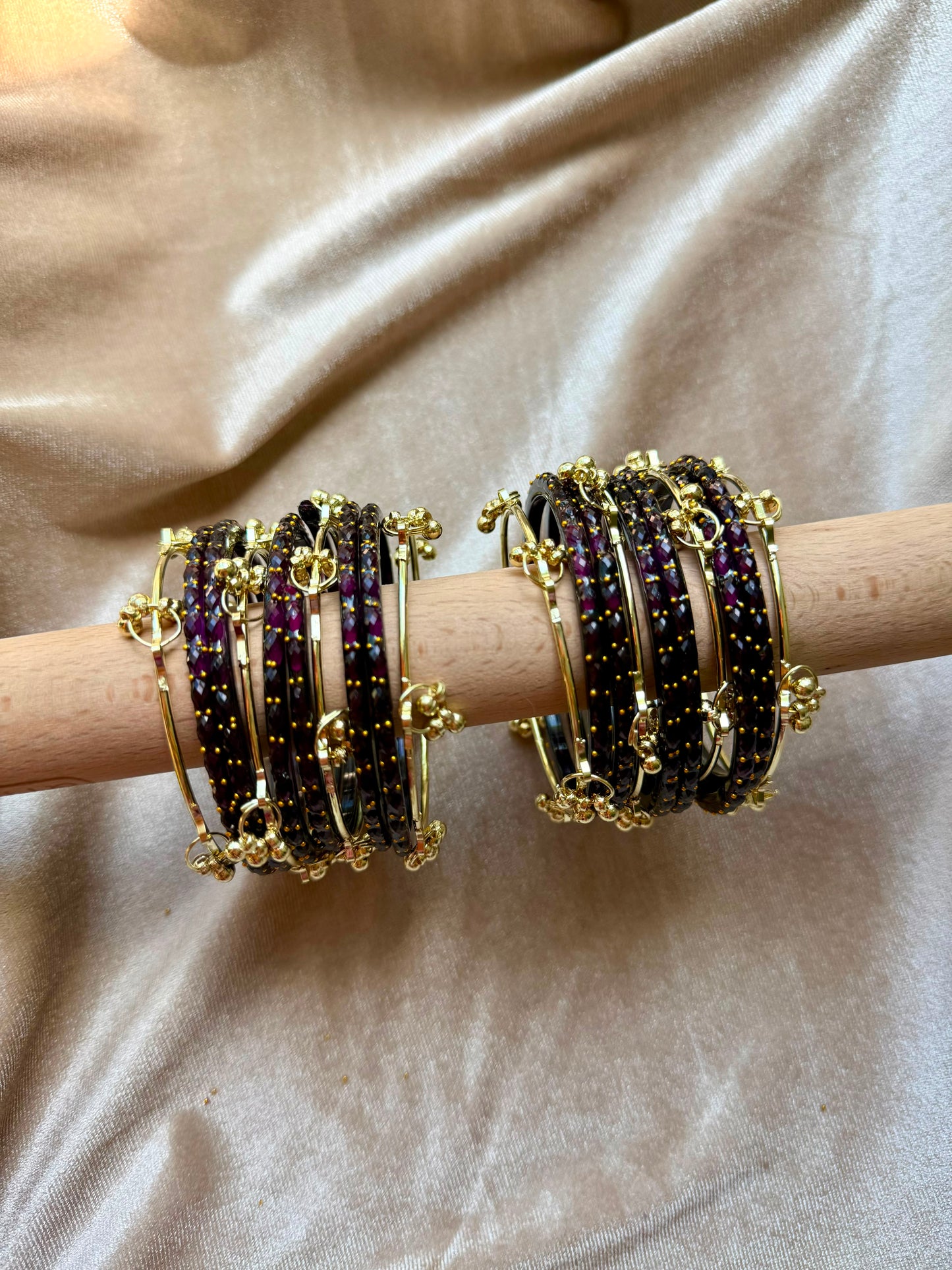 GLASS RAINDROP BANGLES (1 Dozen Glass & 8 Ghungru)