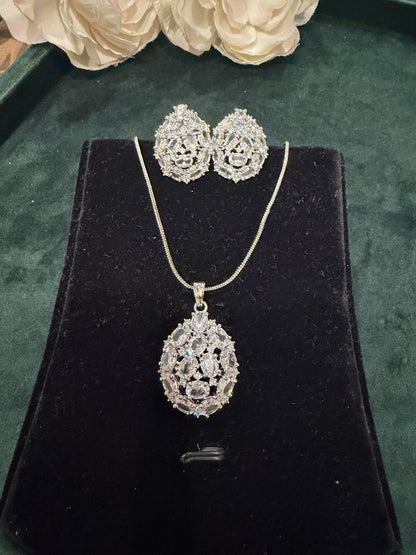 SILVER AD PENDENT SET