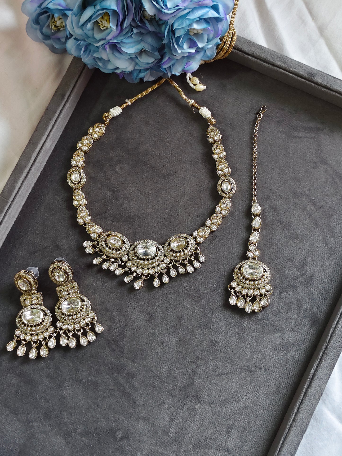 DESIGNER NECKLACE