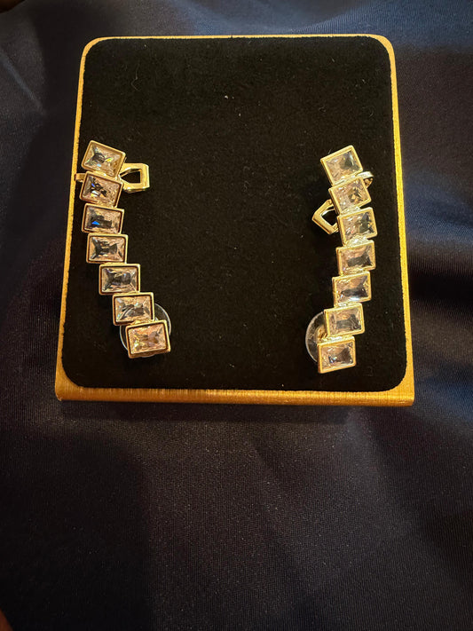 SOLITAIRE EARRCUFFS