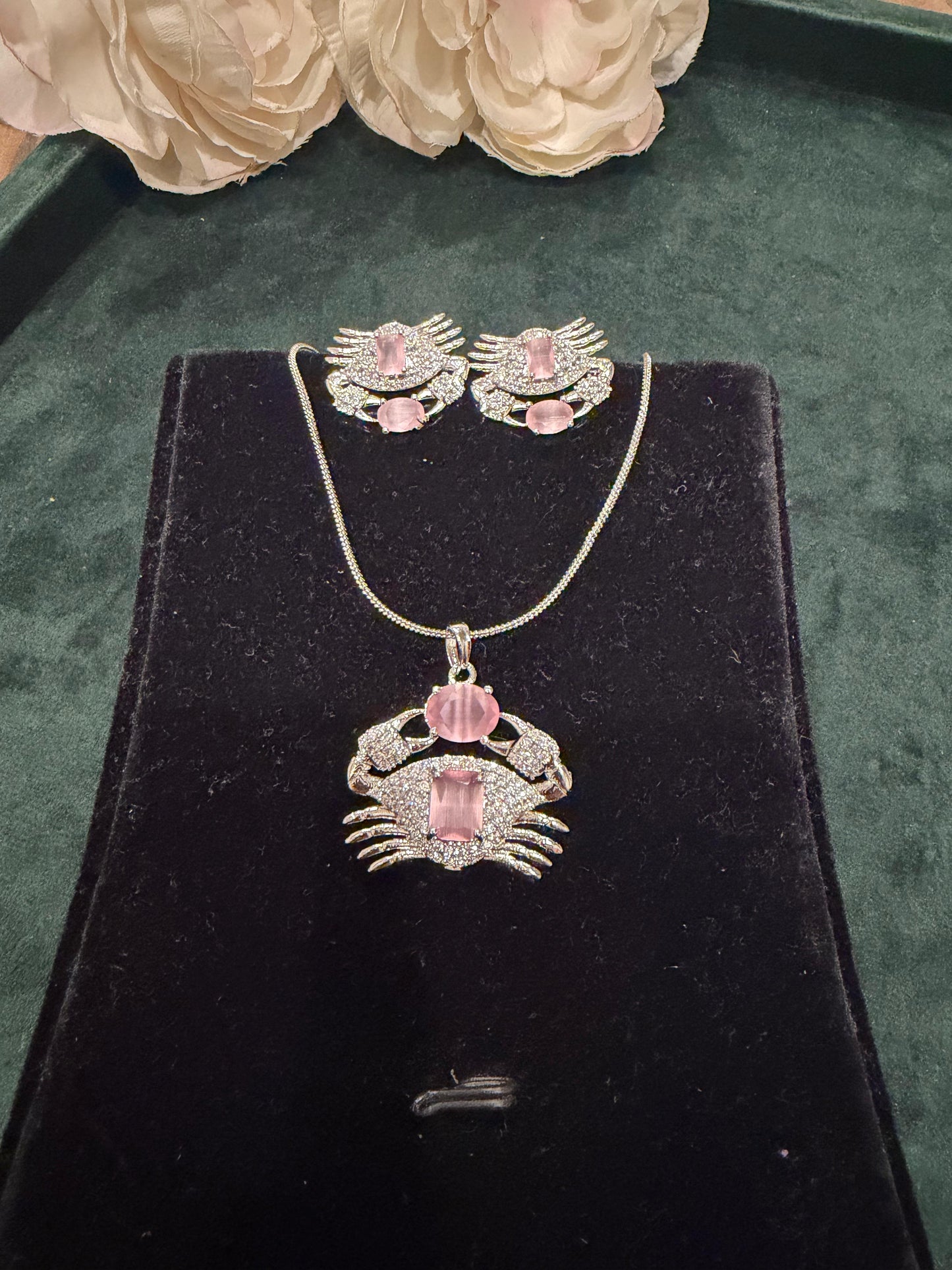 SILVER AD PENDENT SET