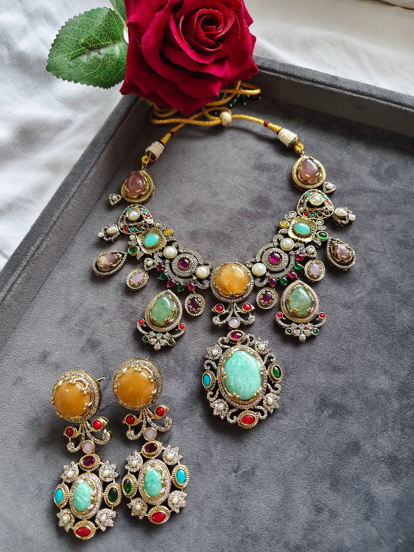 BRAND INSPIRED NECKLACE